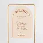 Welkomstbord bruiloft halfrond trendy